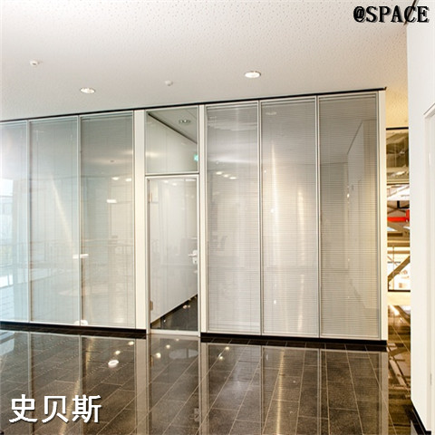 空間劃分玻璃隔斷公司有哪些上門定制